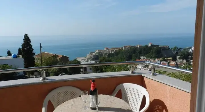 Ульцинь: Apartments Baja