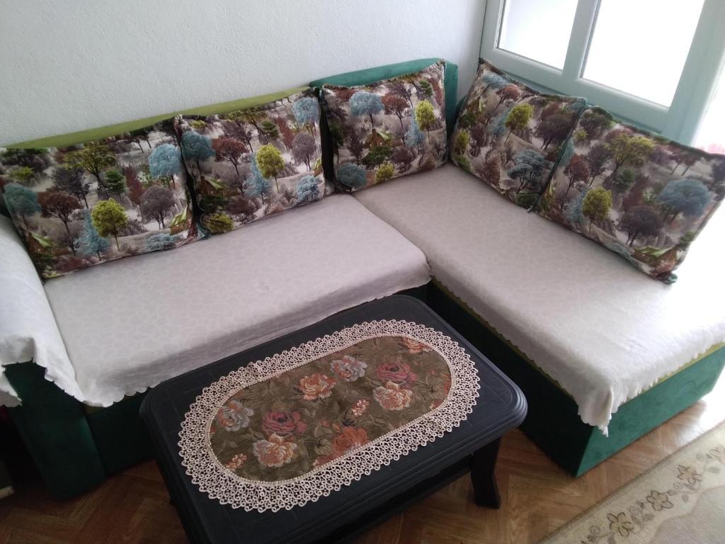 Жабляк: Apartments Obradović Milan