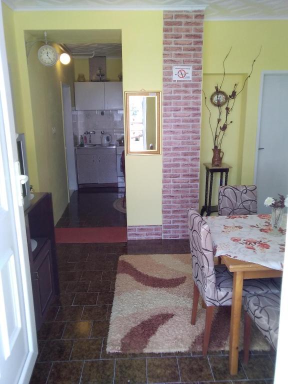 Жабляк: Apartments Obradović Milan