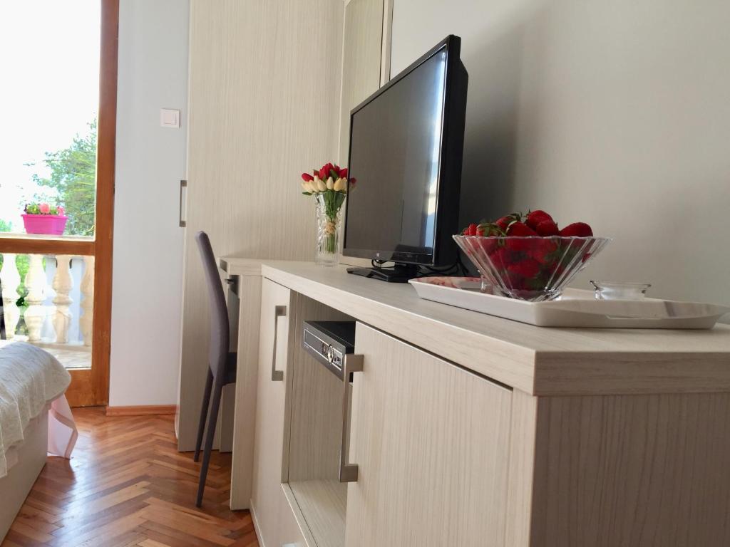 Доброта: Apartments Lara