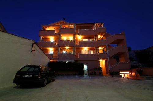 Будва: Apartments Fjondra