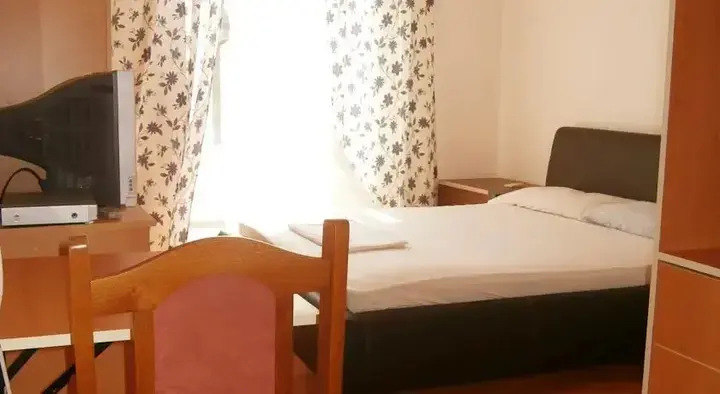 Ульцинь: Apartments Donna