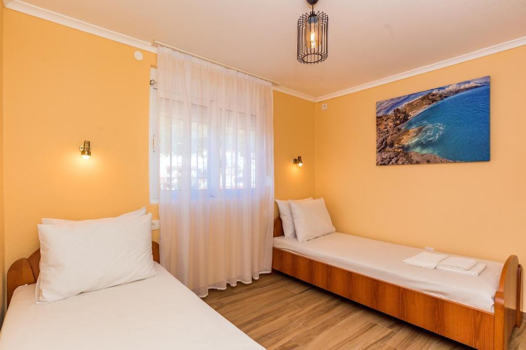 Сутоморе: Apartments and Rooms Sole Mar
