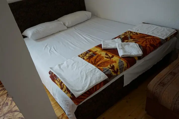 Жабляк: Hotel Lovac
