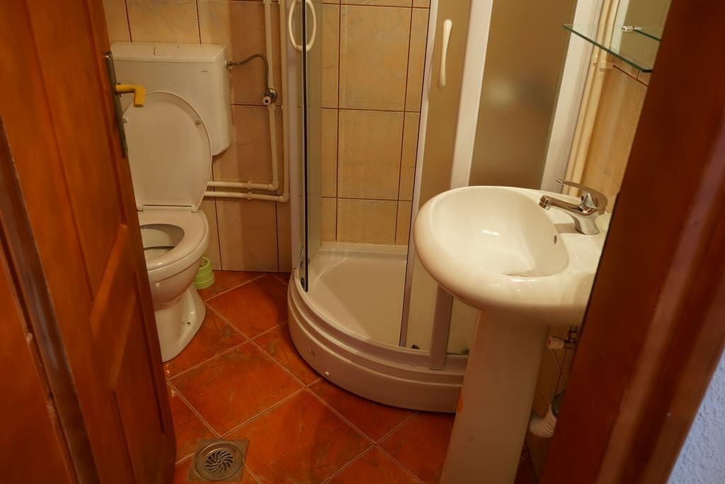 Жабляк: Hotel Lovac
