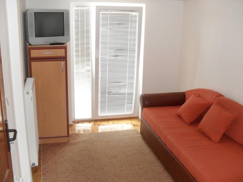 Жабляк: Hotel Lovac