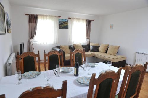 Жабляк: Apartments Millenium