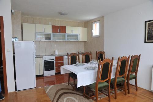 Жабляк: Apartments Millenium