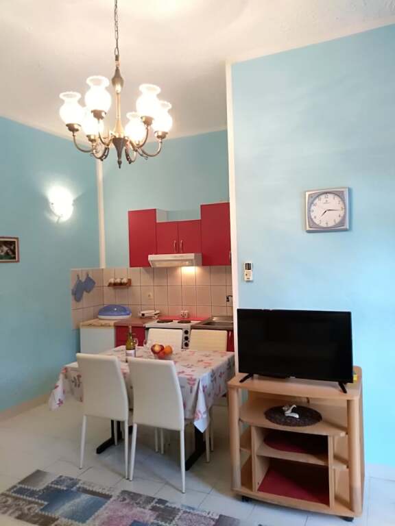 Петровац: Apartments Jovanovic