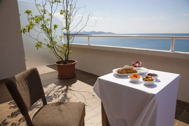 Сутоморе: Hotel Sato