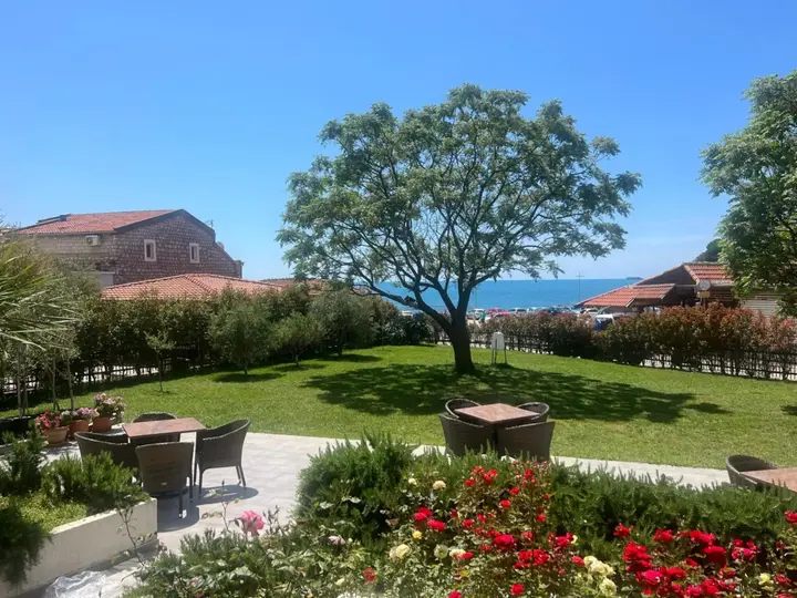 Сутоморе: Hotel Sato