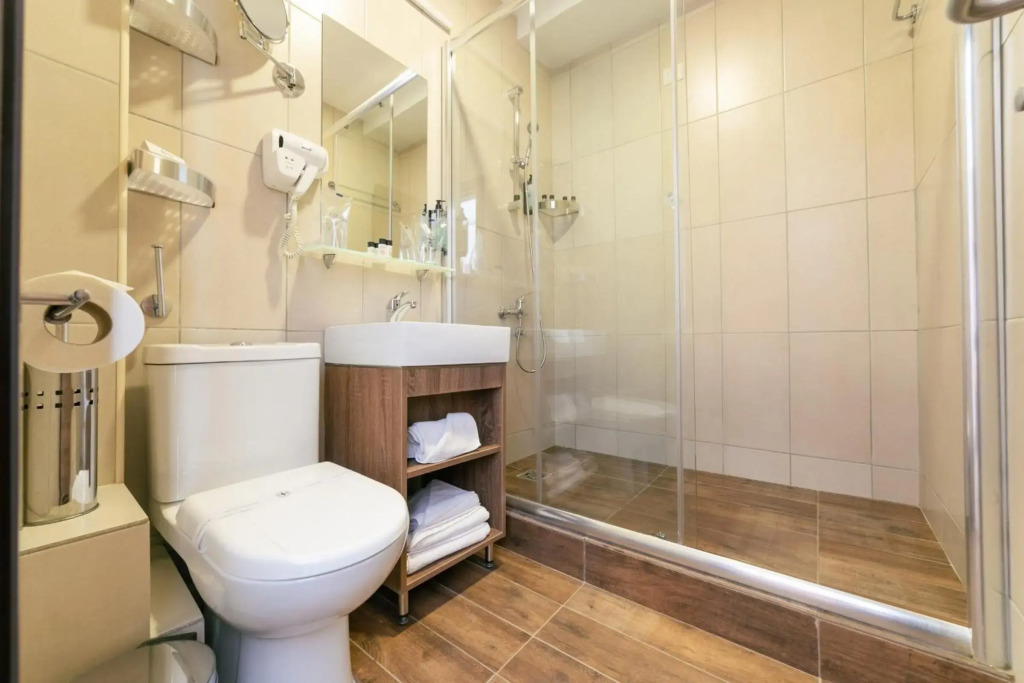 Сутоморе: Hotel Sato