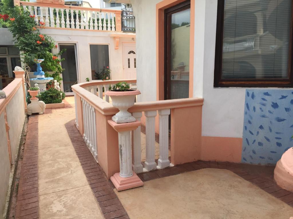 Ульцинь: Apartments Delfin