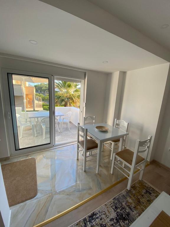 Ульцинь: Apartments Ela
