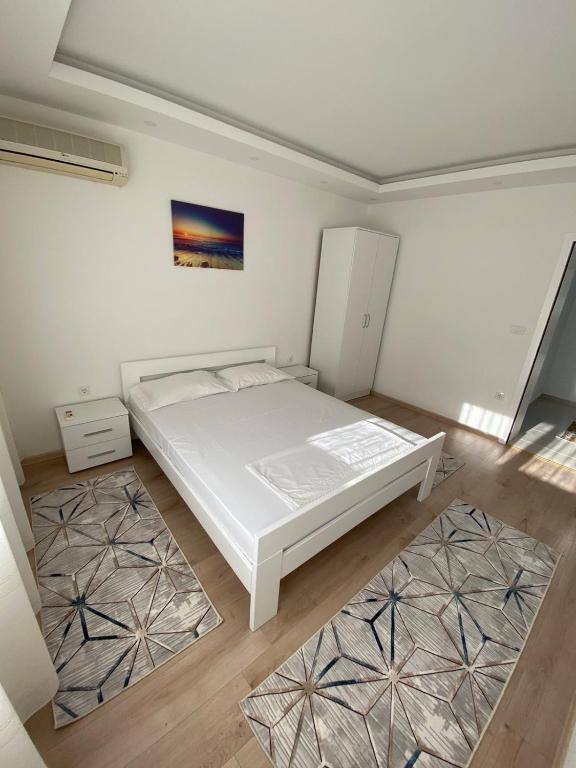 Ульцинь: Apartments Ela