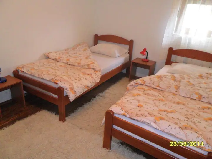 Жабляк: Apartments Sara