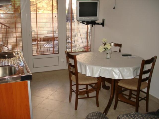 Петровац: Apartments Medin Danilo