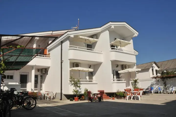 Ульцинь: Guest House Nura