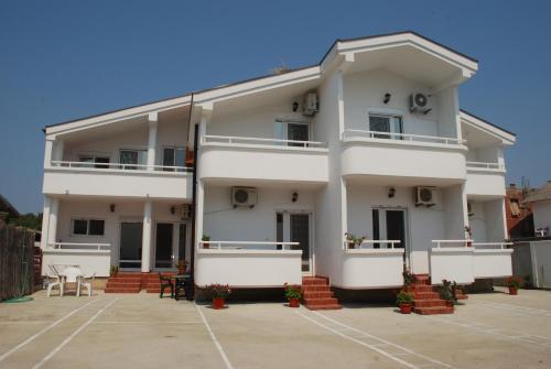 Ульцинь: Guest House Nura