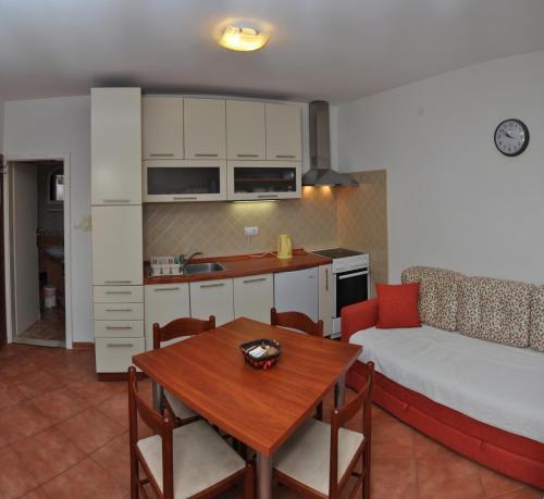 Тиват: Apartments Miana