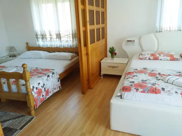 Ульцинь: Guest house Naser