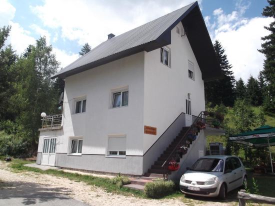 Жабляк: Guest House Kavedžić