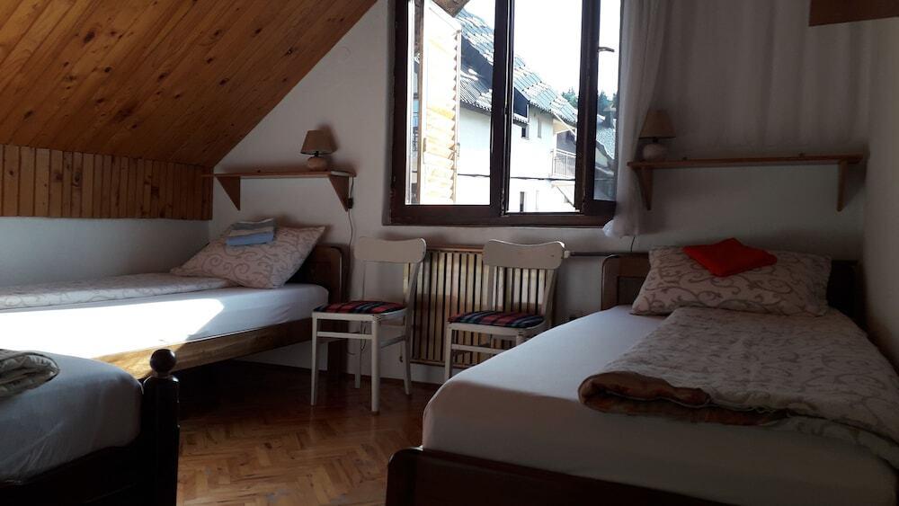 Жабляк: Accommodation Konak - Hostel