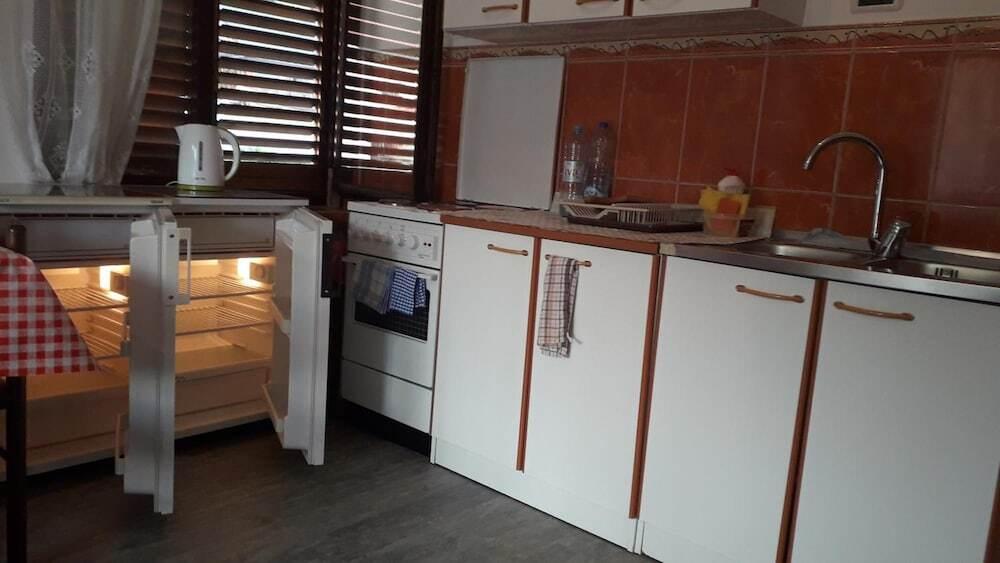 Жабляк: Accommodation Konak - Hostel