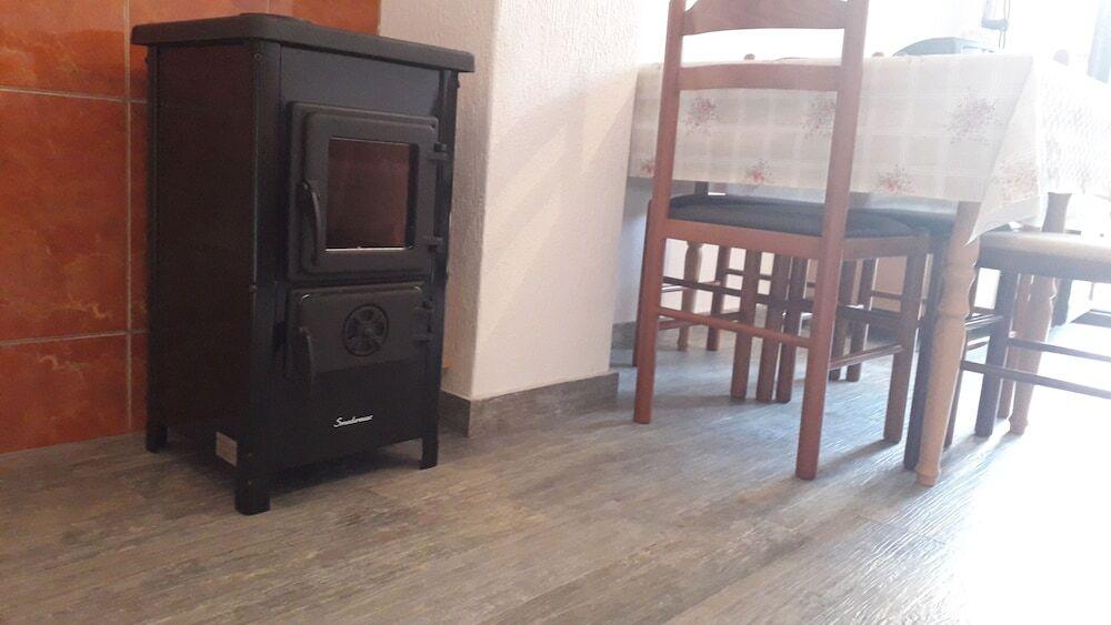 Жабляк: Accommodation Konak - Hostel