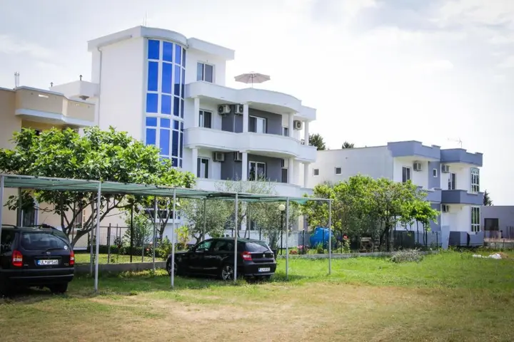 Ульцинь: Apartments Deti