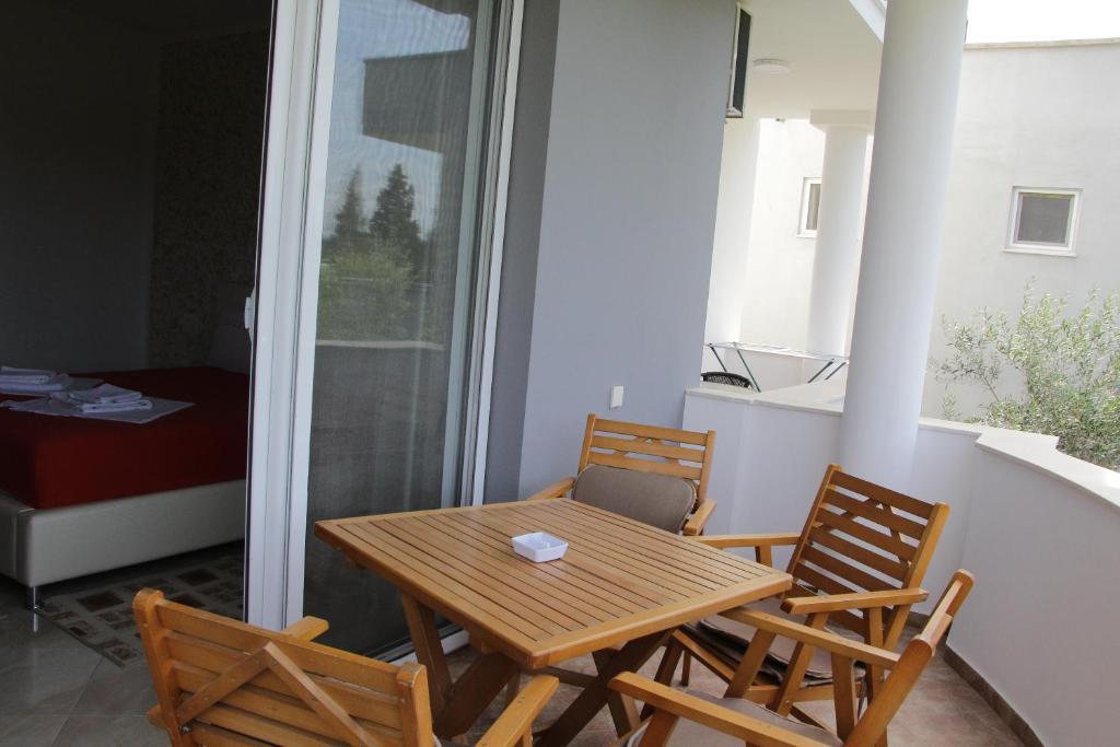 Ульцинь: Apartments Deti