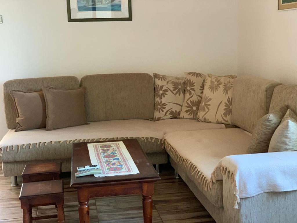 Ульцинь: Holiday Home Bratica