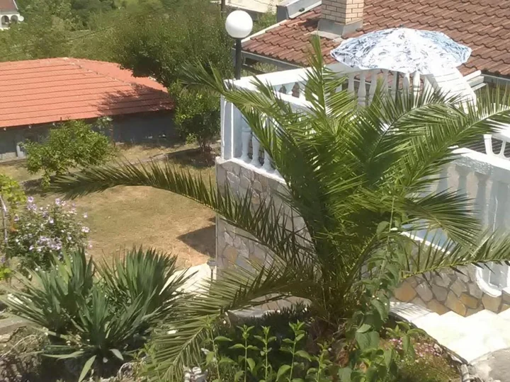 Ульцинь: Holiday Home Bratica
