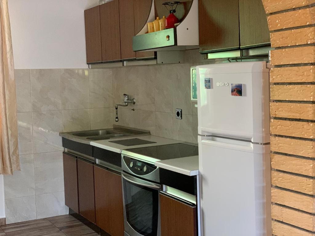 Ульцинь: Holiday Home Bratica