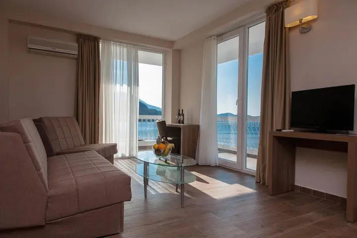 Сутоморе: Niksic Hotel