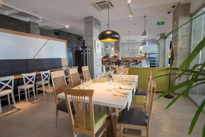 Сутоморе: Niksic Hotel
