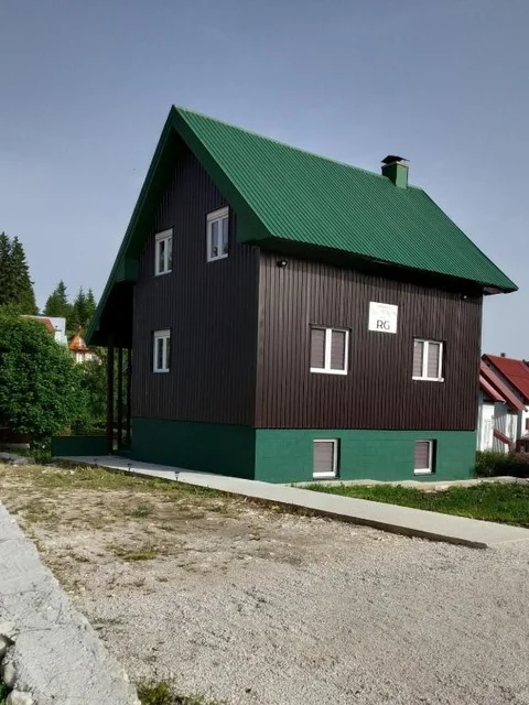 Жабляк: Guest House RG