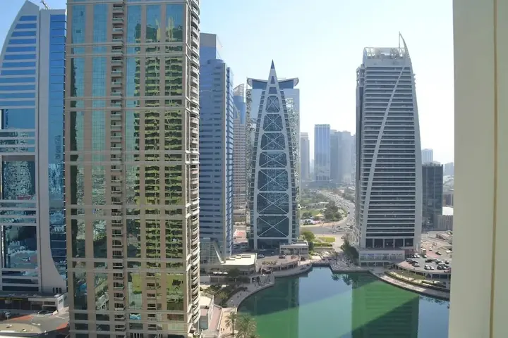Дубай: Frank Porter - Lake City Tower