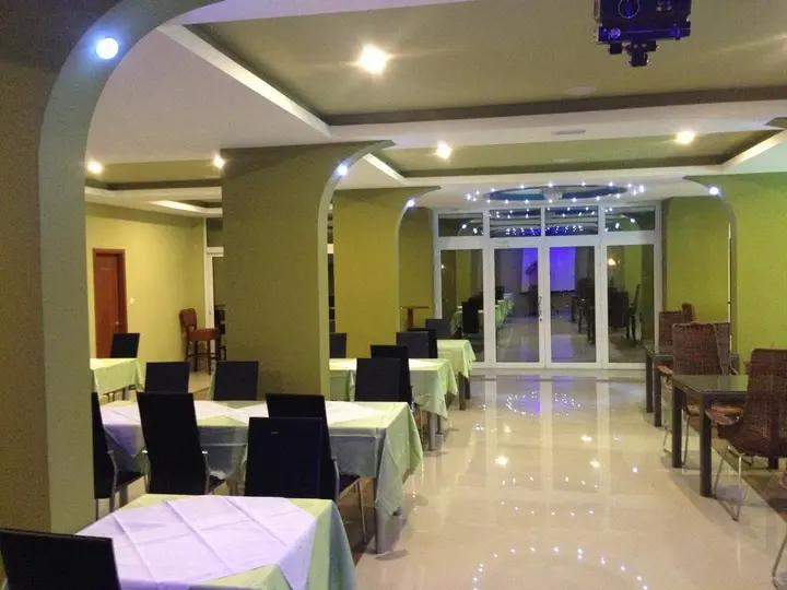 Ульцинь: Hotel Montefila