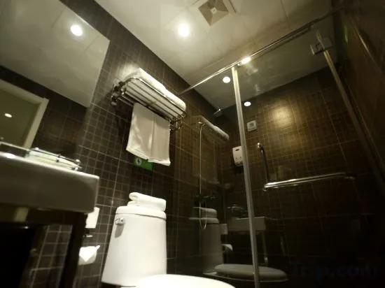 Шэньян: Motel Hotel (Shenyang Wuai Market Xiaonan gas station store)
