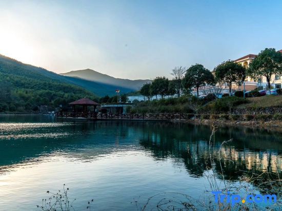 Уси: Yixing Bamboos International Conference Center