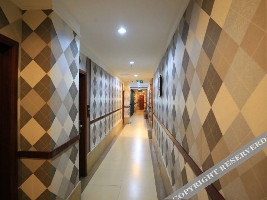 Чунцин: Chongqing Henry Hotel (Guanyinqiao 9th Street)