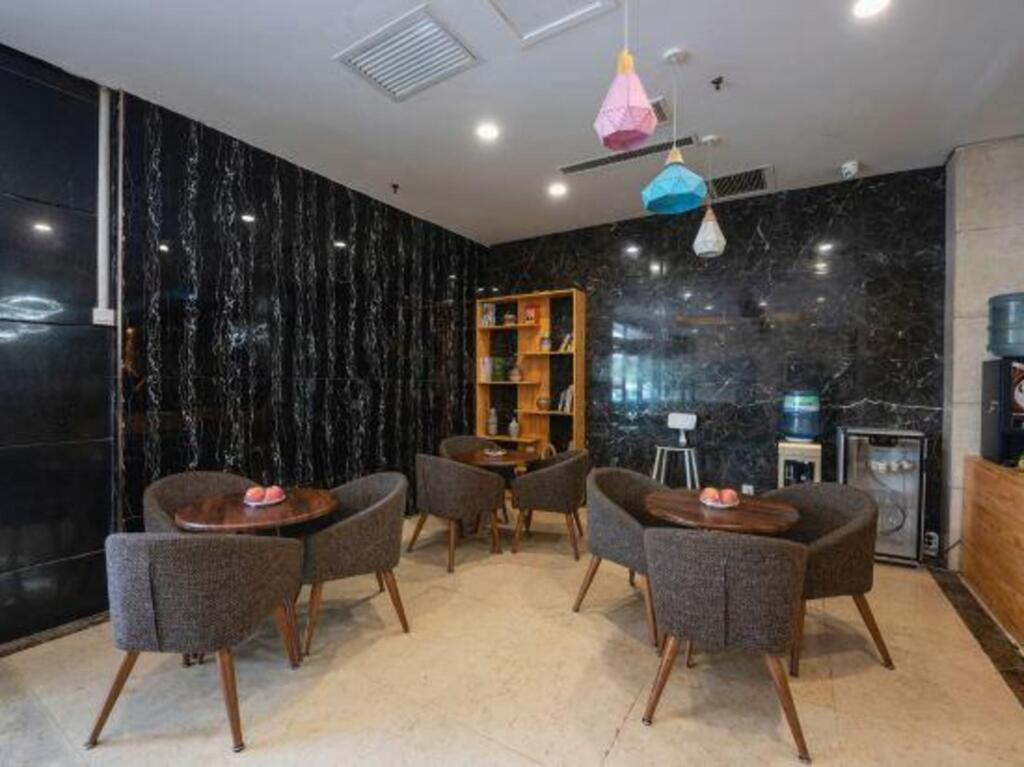 Баодин: Binzhi International Hotel