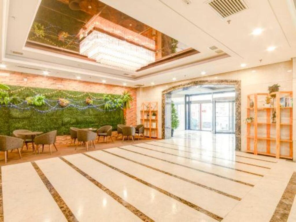 Баодин: Binzhi International Hotel