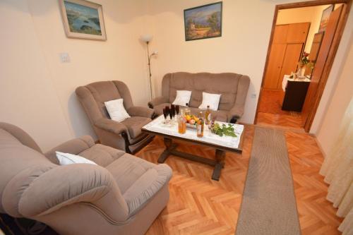 Тиват: Apartments Brkan