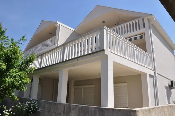 Тиват: Family Tivat Apartments