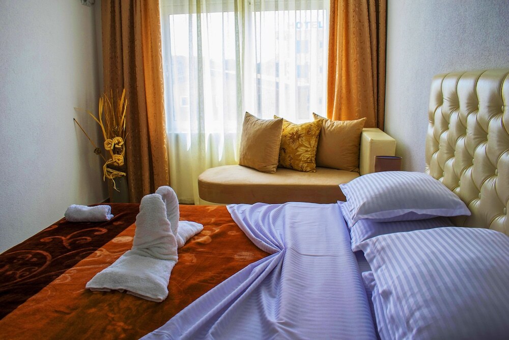 Ульцинь: Hotel Ajana