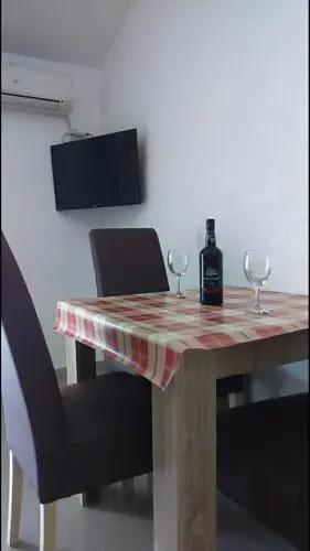 Тиват: Apartments Maslovar
