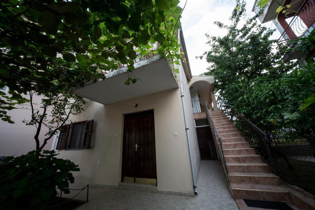 Тиват: Apartments Pavićević