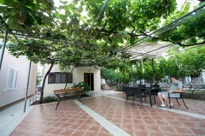 Тиват: Apartments Pavićević